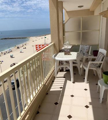 Modern apartment in Torrevieja with sea view, 120 m²