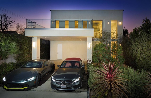 Modern Melrose Luxury Villa High Ceilings - 5 BDR