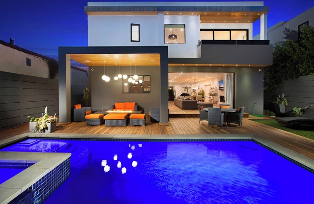 Modern Weho Luxury Cozy and Spacious Home W/Pool 5BDR