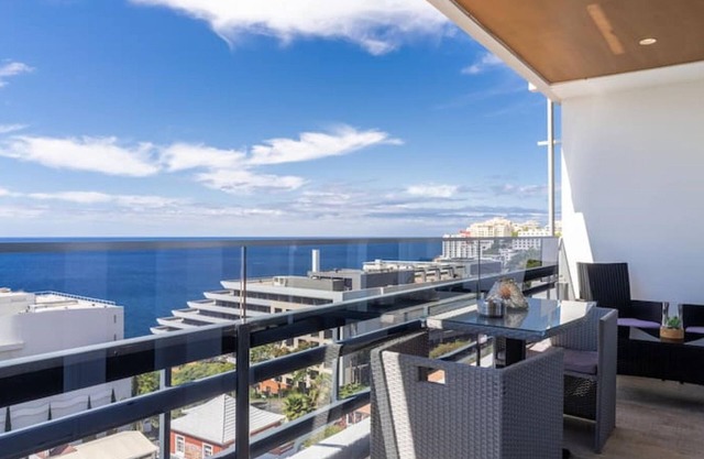 Monumental Apartment 608 Balcony Sea View