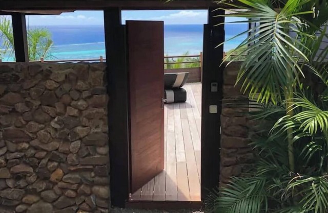 Moorea-Maiao, Windward Islands - Villa Te Maka, lagoon view, jacuzzi, AC, Fiber