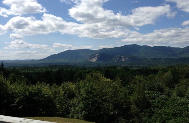Mountain Condo minutes from North Conway