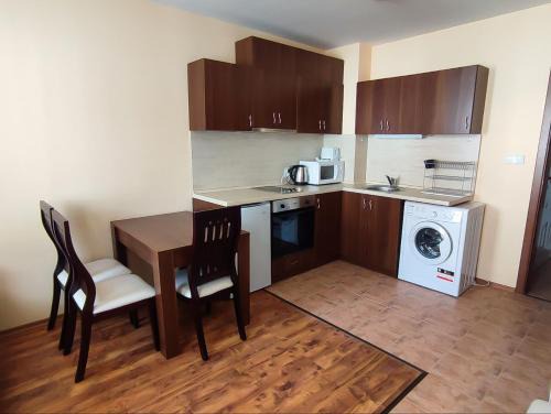 "Mountain Dream" Apartments 200m from Ski Road