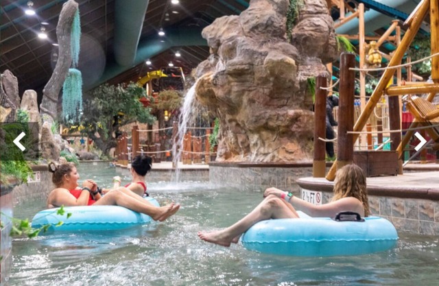 Mountain top resort w/waterpark. 15 mins from downtown Gatlinburg.