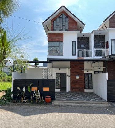 MP Villa Boulvard 43 Malang