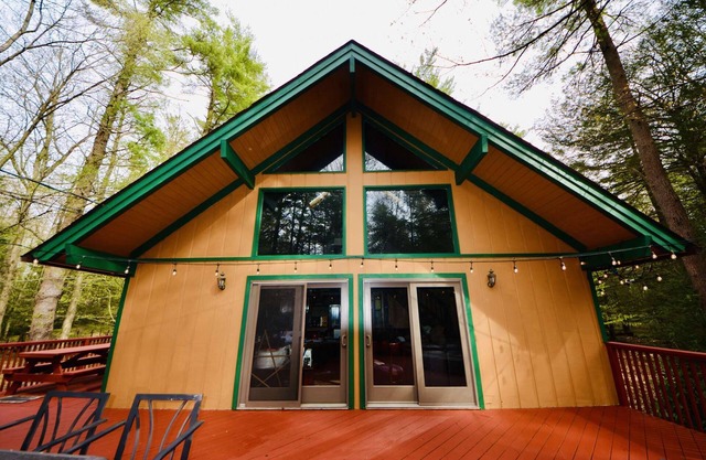 ⛰️⛵️⛱️Mt. Maplewood Lodge❤️1BR Couples★Romantic★Hot⛷Tub★Game Rm★Dogs+