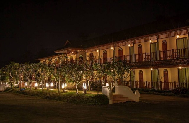 Nan Green Lake View Resort