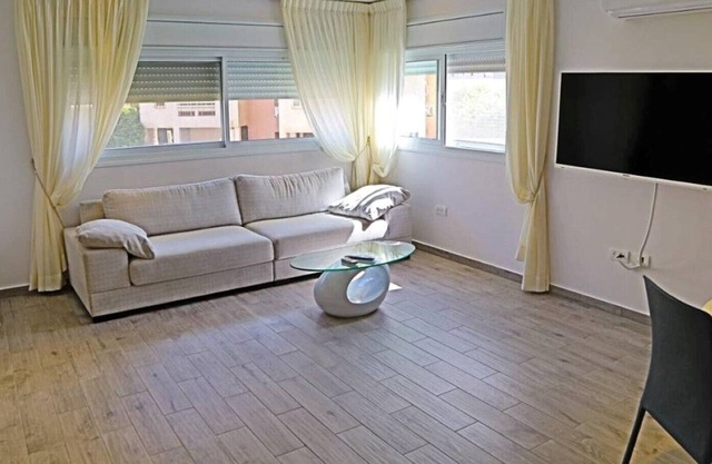Natanya stylish studio 500 meter from the sea