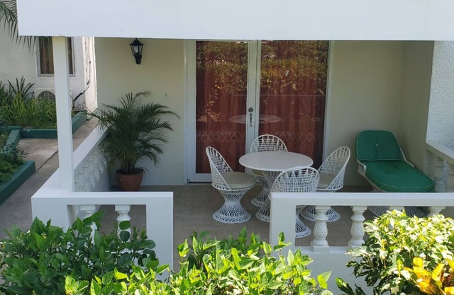 Negril Beach Condo - Jamaica - Hotel Room, no Kitchen, Unit 2
