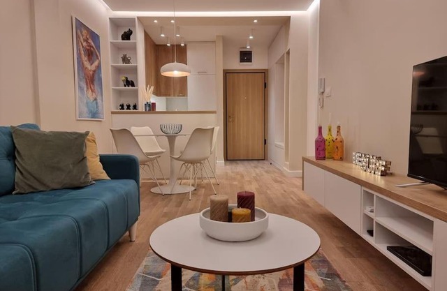 New Apartment with Garage