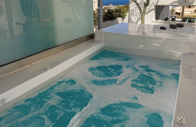 New Lux Misilia Suite & Prive Jacuzzi