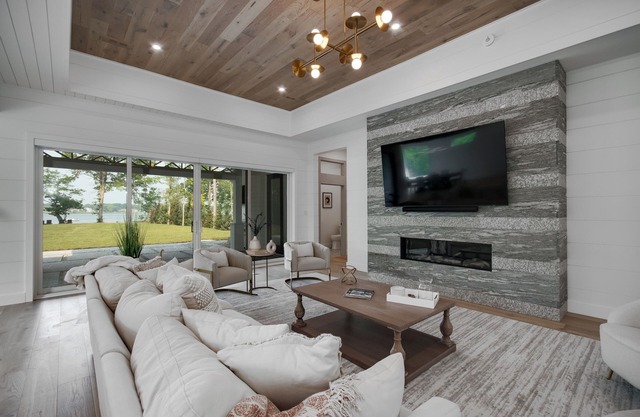 New Luxury Cottage on Lake Couchiching at the mouth of Lake Simcoe