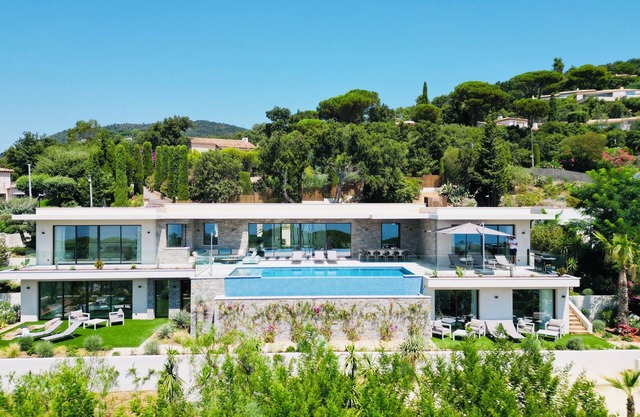 New luxury villa with magical sea view over the Gulf of St Tropez