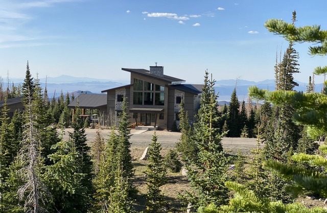 New Mountain Modern Home
