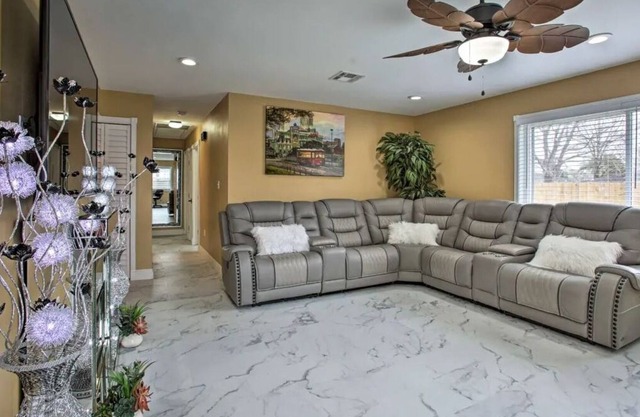 New Orleans Getaway ~ 15 Mi to French Quarter