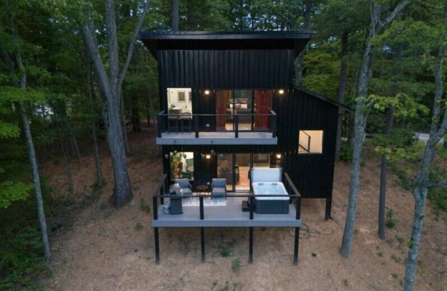 New! | Sauna | Hot Tub | King Bed | Sunset View