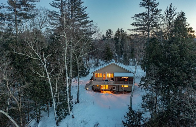 NEW! Scenic White Mountains Retreat