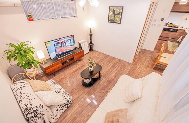 Newly built 82 sq.m. 2ldk with garage located 4 min. from Kaminakazato station, Japanese style bedroom with large living room, 1 min. from 24-hour convenience store, direct access to Ueno 8 min.