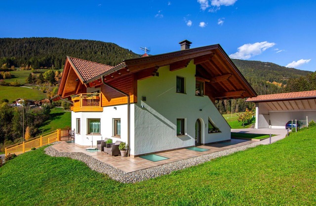 Nice apartment for 6 people with WIFI, TV and balcony