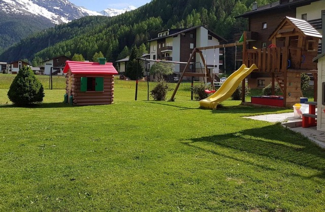 Nice apartment for 4 people with WIFI, TV, balcony and parking