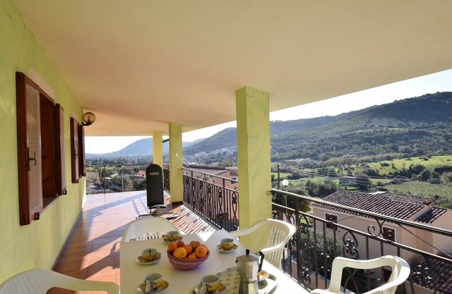 Nice apartment for 5 people with WIFI, TV, balcony and panoramic view