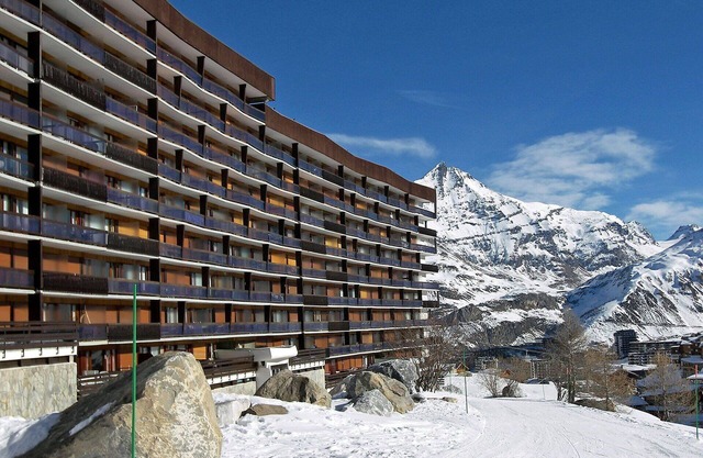 Nice apartment for 6 guests with WIFI, TV and balcony