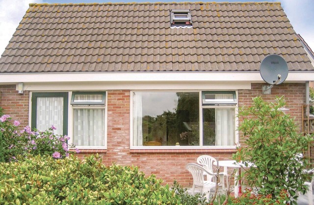 Nice apartment in Hippolytushoef