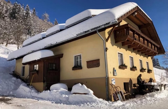 Nice house in the mountains near ski resorts