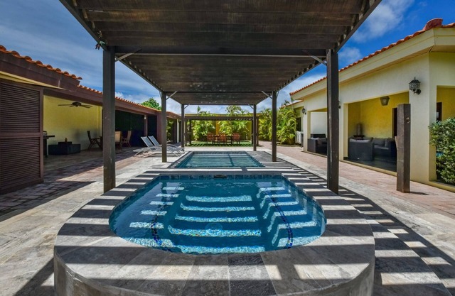 Noord area near Palm Beach, wonderfull house