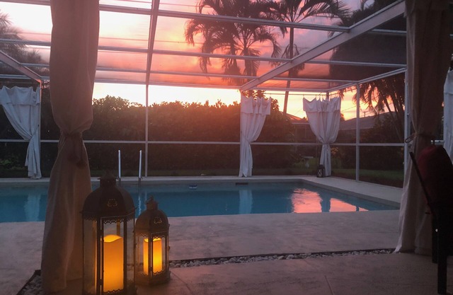 North Naples House Salt Water Pool Minutes To Vanderbilt Beach