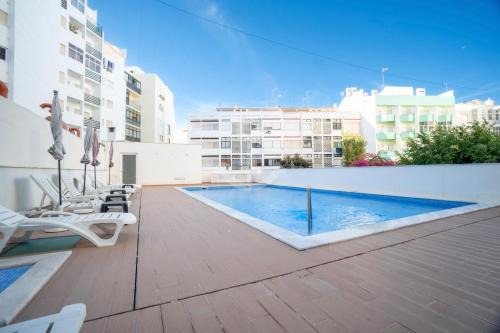 Novo T1 com piscina - Descobrir O Mar 5