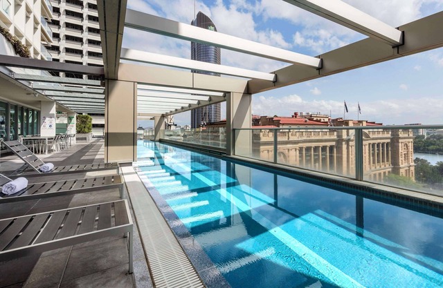 Oaks Brisbane Casino Tower Suites
