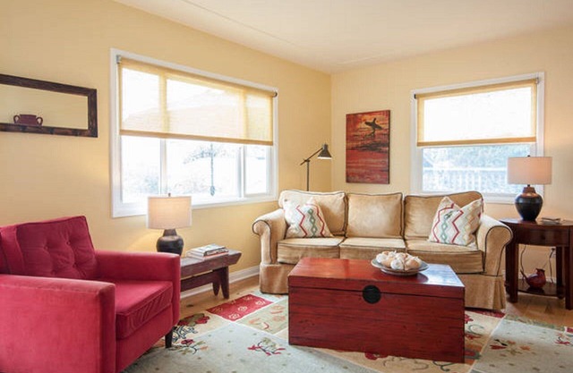 Ocean Beach Garden Cottage - Cozy Coastal Retreat