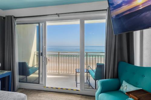 Ocean Front and Pool Front At Daytona Inn Beach Resort