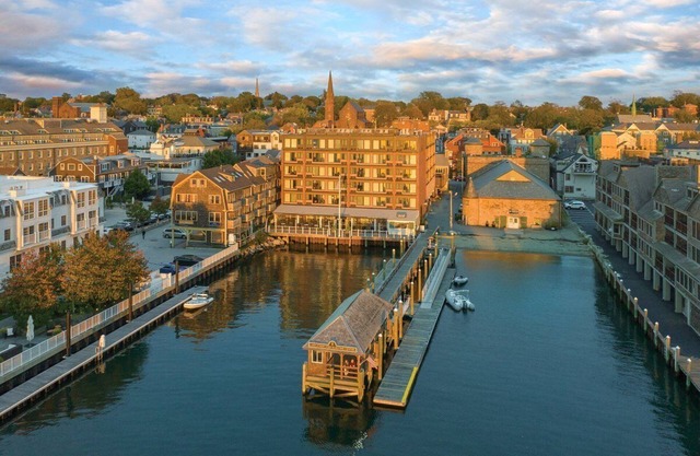 Ocean Front View!Wyndham Inn On The Harbor Resort!