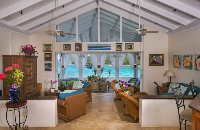 Oceanfront Monte Bay, Fully Air Conditioned! Last minute discount available.Ask!