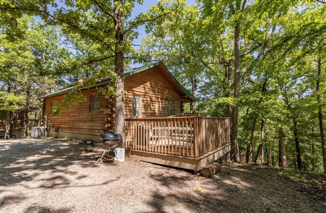 Old Hickory Cabin #7 Close to Campbell's Point Marina