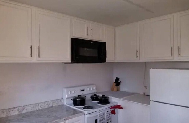 Older Cozy Duplex A