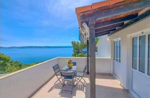 One bedroom apartment with terrace and sea view Medići, Omiš (A-23741-c)