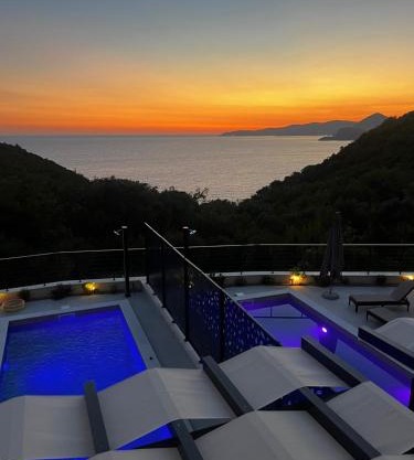Orange Tree Pool Villas - Sea View and Private Pool