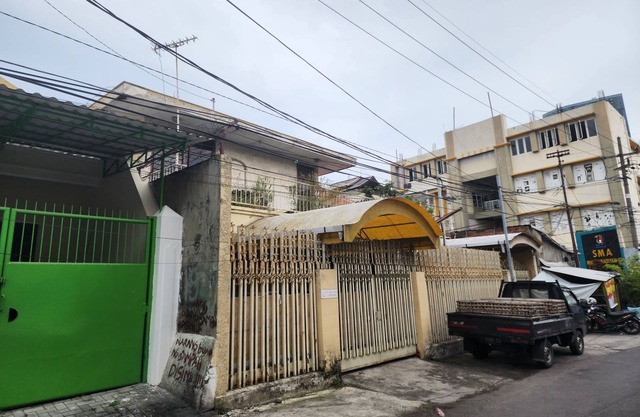 OYO 93863 Dv Homestay Syariah Genteng