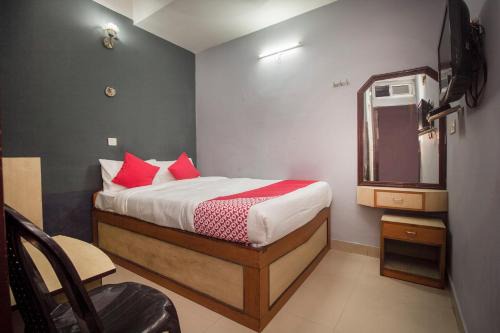 OYO Hotel Golden Moments