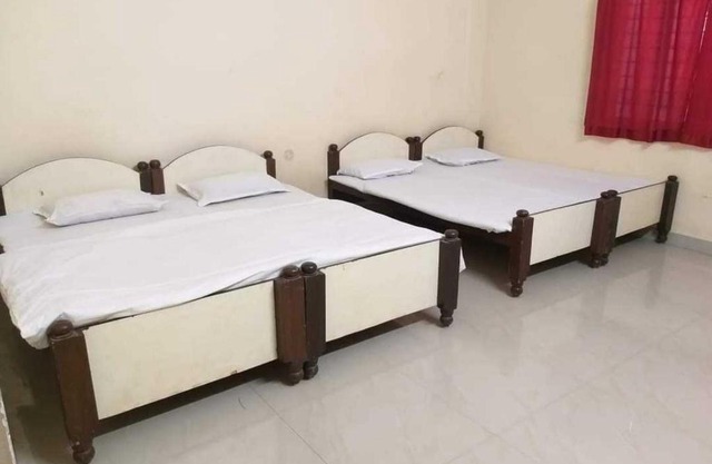 OYO Hotel Pitra Chaya Niketan