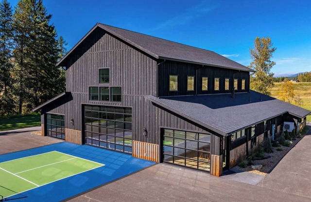 Paddles Up Pickleball Retreat | 2 Kings, RV Parking