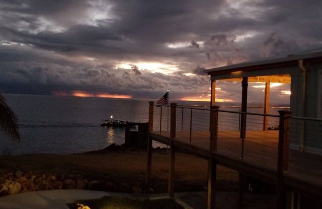 Panoramic Caribbean sunset views.