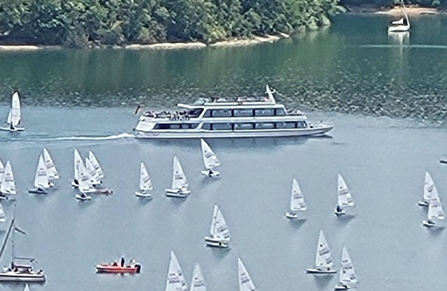 Panoramic vacation apartment directly on Lake Sorpe