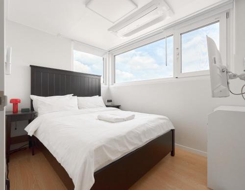 Panoramic View Seoul Station 2BR Newly Built