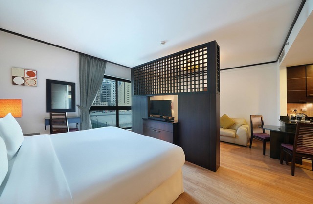 Park Apartments Dubai, An Edge by Rotana Hotel