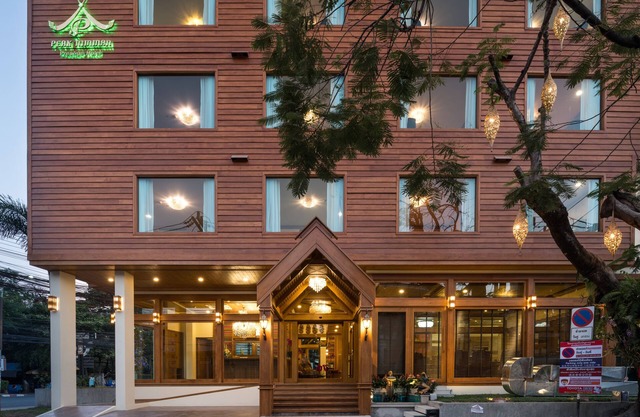 Peak Nimman Prestige Hotel