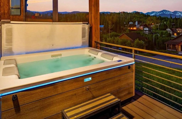 Peakview Paradise | Cozy Winter Park Hot Tub